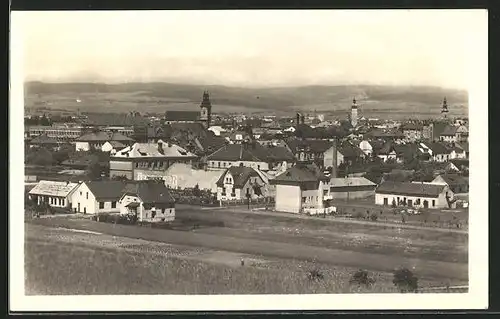 AK Uher. Hradiste, Panorama mit Kirchen