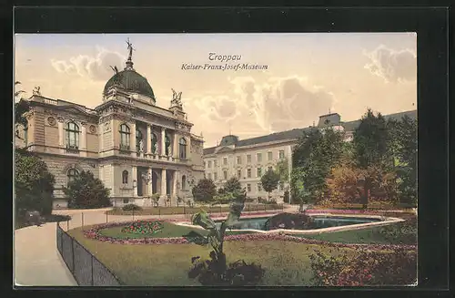 AK Troppau /Opava, Kaiser-Franz-Josef-Museum mit Grünanlage