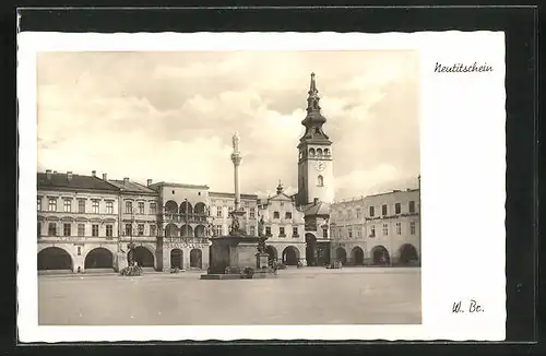 AK Neutitschein, Platz mit Mariensäule