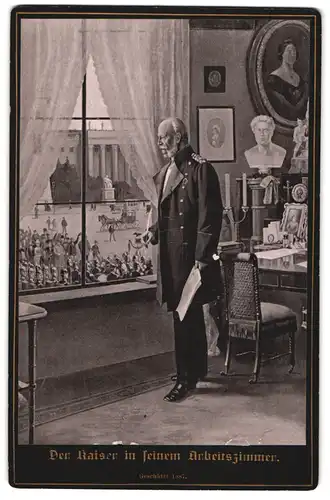 Fotografie unbekannter Fotograf und Ort, Portrait Kaiser Wilhelm I in Unfiorm mit Eisernem Kreuz in seinem Arbeitszimmer