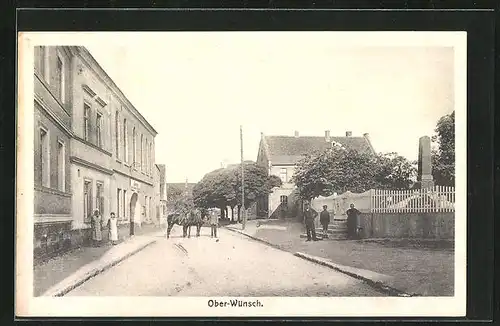 AK Ober-Wünsch, Strassenpartie mit Gasthaus zum Goldnen Ring