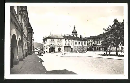 AK Frenstat p. Radh., Strassenpartie mit Geschäft