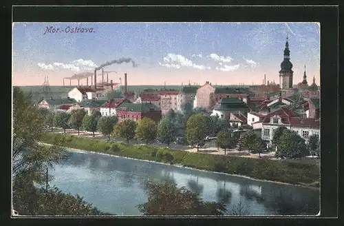 AK Mor.-Ostrava, Flussuferpromenade mit Wohnhäusern und Kirche