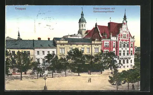 AK Troppau /Opava, Franz-Josef-Platz mit Sparkassengebäude