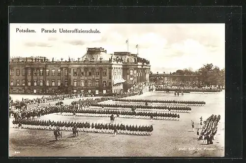 AK Potsdam, Parade an der Unteroffizierschule