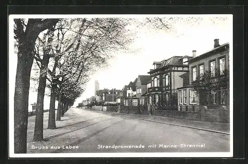 AK Laboe, Strandpromenade mit Marine-Denkmal