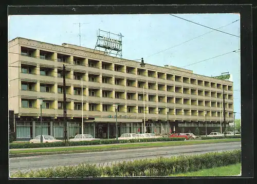 AK Budapest, Hotel Aero