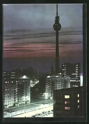 AK Berlin, Blick zum Fernsehturm bei Nacht