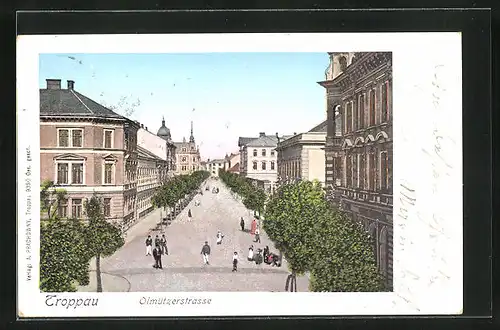 AK Troppau, Olmützerstrasse, Häuser mit goldenen Fenstern