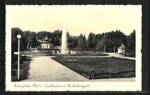 AK Ludwigshafen /Rhein, Leuchtfontäne im Hindenburgpark