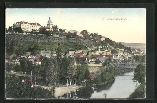 AK Novè Benatky, Ortsansicht mit Schloss