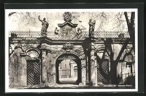 AK Neuzelle, Kloster-Portal