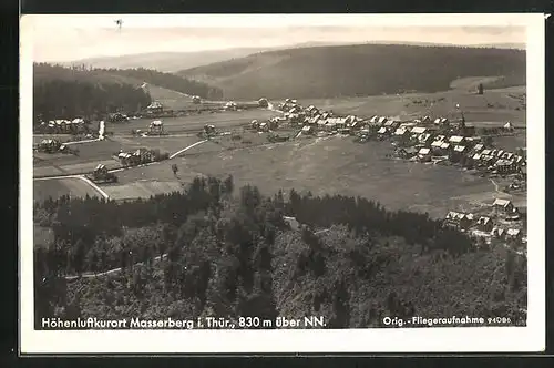 AK Masserberg im Thür. Wald, Fliegeraufnahme der Ebene mit der kleinen Ortschaft