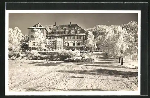 AK Reutlingen, Alb-Hotel Traifelberg, Ansicht im Winter