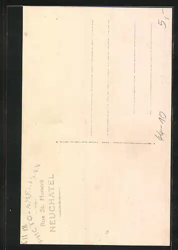 AK Schaukelpferd, Familienbild mit dem Sohn auf dem Pferd