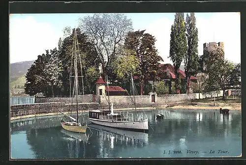 AK Vevey, La Tour, Segelboot am Ufer, Blick zum Festungsturm