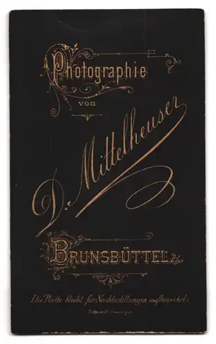 Fotografie D. Mittelheuser, Brunsbüttel, Portrait Knabe im Anzug