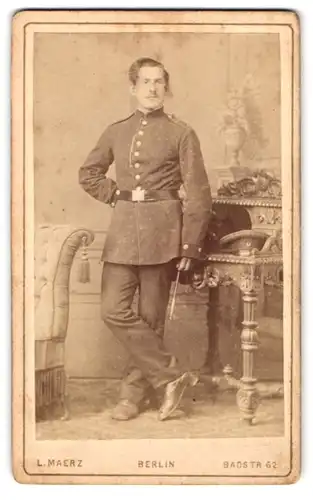 Fotografie L. Maerz, Berlin, Badstr. 62, Jäger in Uniform Rgt. 8