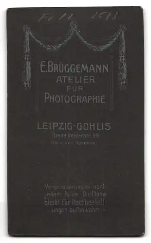 Fotografie E. Brüggemann, Leipzig-Gohlis, Breitenfelderstr. 99, Soldat in Uniform Feld-Art.-Rgt. 12