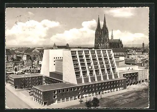 AK Köln, Neues Opernhaus, Offenbachplatz