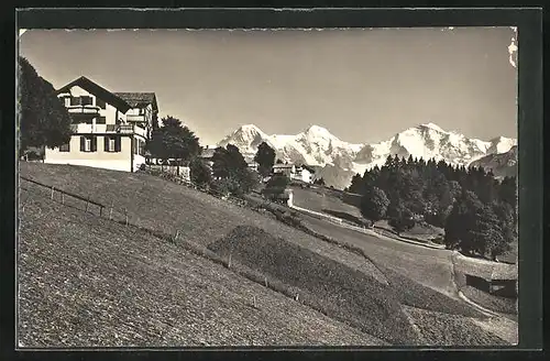 AK Beatenberg, Hotel Haus Waldegg, Blick auf Eiger, Mönch und Jungfrau