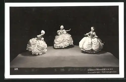 AK Karl Müller & Co., 3 Ball-Tänzerinnen als Puppen