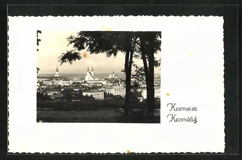 AK Kremsier, Teilansicht mit Kirche und Baum