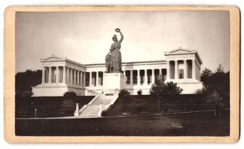 Fotografie unbekannter Fotograf, Ansicht München, Blick auf die Bavaria mit Ruhmeshalle