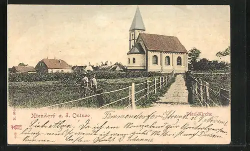 AK Niendorf, Blick auf die Petri-Kirche vom Feld aus