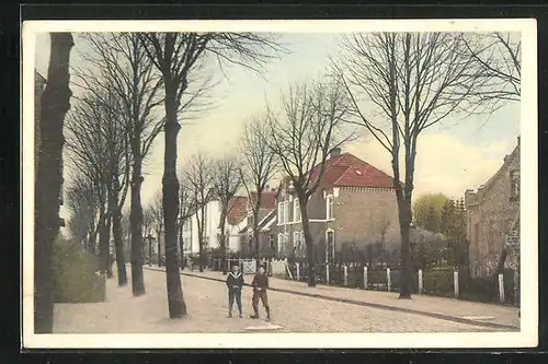 AK Oldenburg i. H., Bahnhofstrasse im Frühjahr