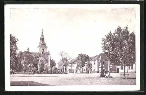 AK Nemcice nad Hanou, Namesti, Kostel, Gesamtansicht vom Marktplatz mit Denkmal