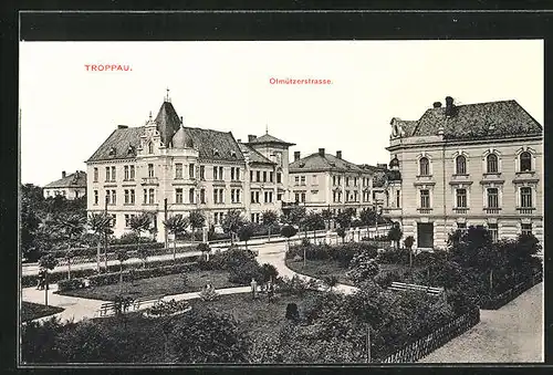 AK Troppau, Jahnplatz mit Blick auf die Olmützerstrasse