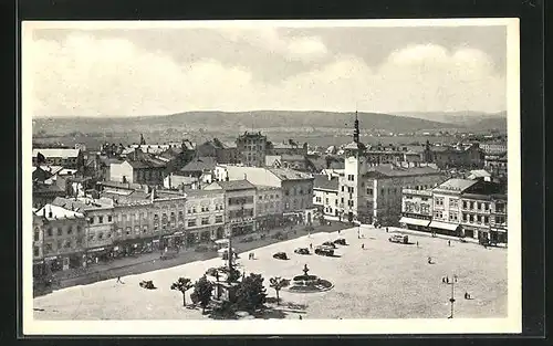 AK Kremsier, Platz mit Denkmal und Brunnen