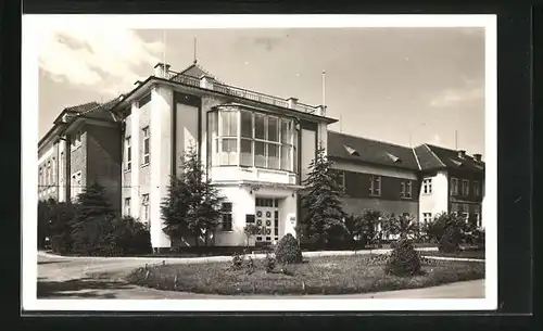 AK Ung. Hradisch, Strassenpartie mit Gebäudeansicht