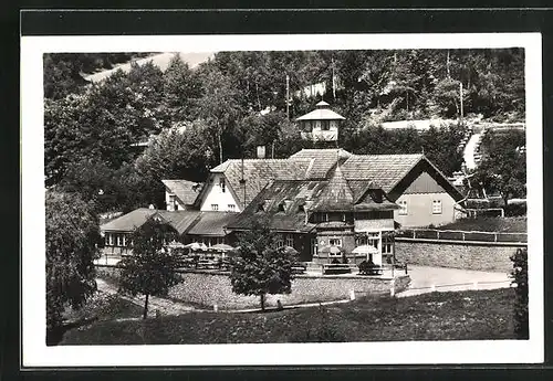 AK Klein Bristritz, Gasthaus mit Gästen