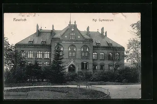 AK Rawitsch / Rawicz, Frontalansicht auf das Königliche Gymnasium