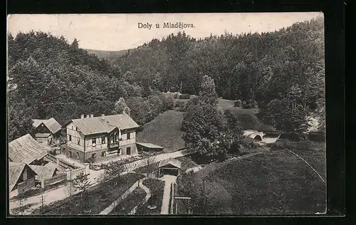 AK Doly u Mladejova, Restaurace, Teilansicht mit Gasthaus