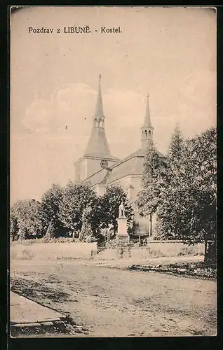 AK Libune, Kostel, Blick zur Kirche