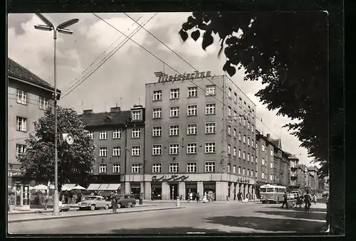 AK Königgrätz / Hradec Kralove, Gottwaldovo námesti, Auto-Salon Mototechna