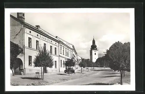 AK Kunstat, Strassenpartie mit Rathaus