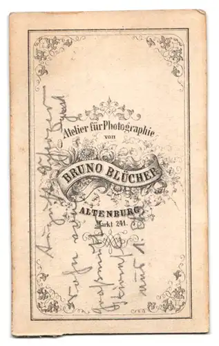 Fotografie Bruno Blücher, Altenburg, Markt 241, Älterer Mann im Gehrock und kaschierter Glatze