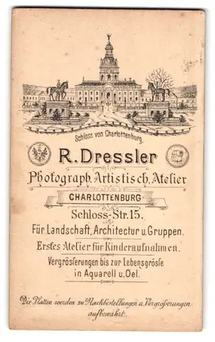 Fotografie R. Dressler, Berlin, Ansicht Berlin-Charlottenburg, Schloss Charlottenburg, Rückseitig Baby auf Sessel sitzend