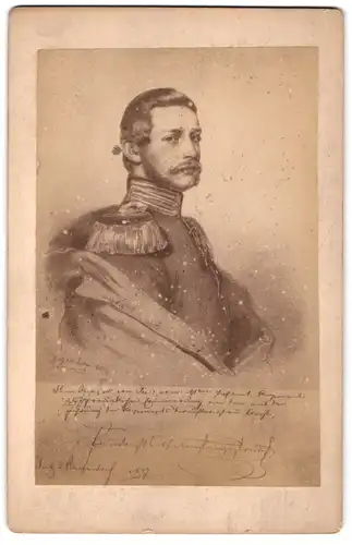 Fotografie Portrait Kronprinz Friedrich Wilhelm III. von Preussen in Uniform mit Epauletten