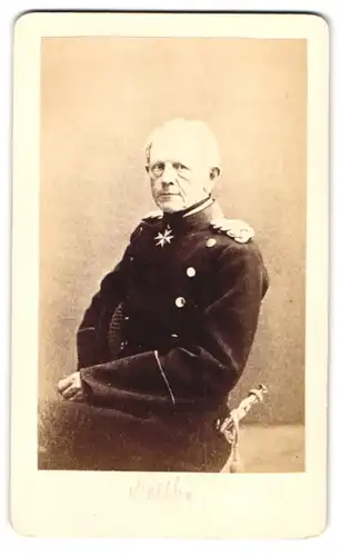 Fotografie Portrait General von Moltke in Uniform mit Orden Pour le Merite