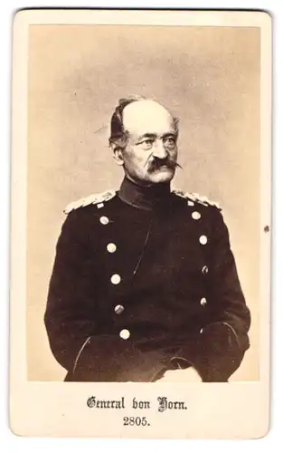 Fotografie Portrait General von Born in Uniform