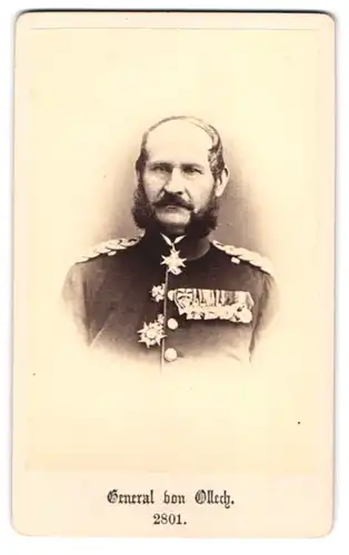 Fotografie Portrait General von Ollech in Uniform mit Ordenspange
