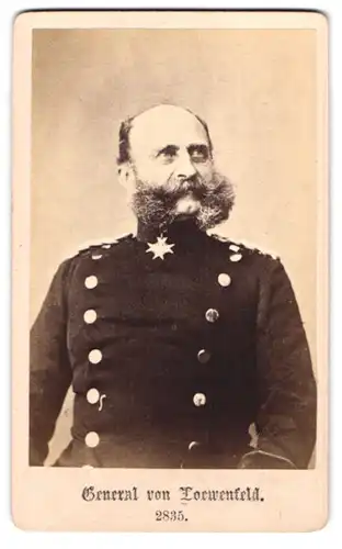 Fotografie Portrait General von Loewenfeld in Uniform mit Orden