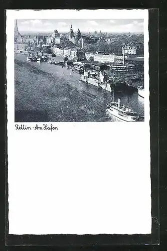 AK Stettin, Dampfer im Hafen der Stadt