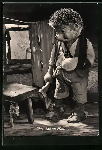 AK Mecki hat einen Schemel repariert