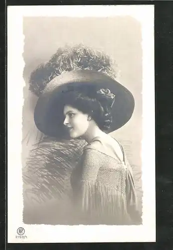 Foto-AK RPH Nr. 2199 /1: Schöne Frau mit grossem Hut